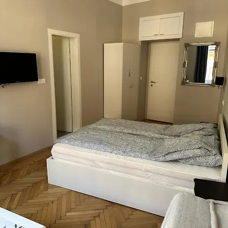 5 Apartment *