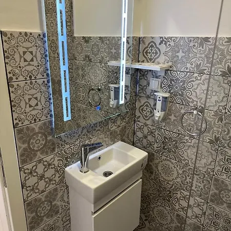 5 * Sarajevo